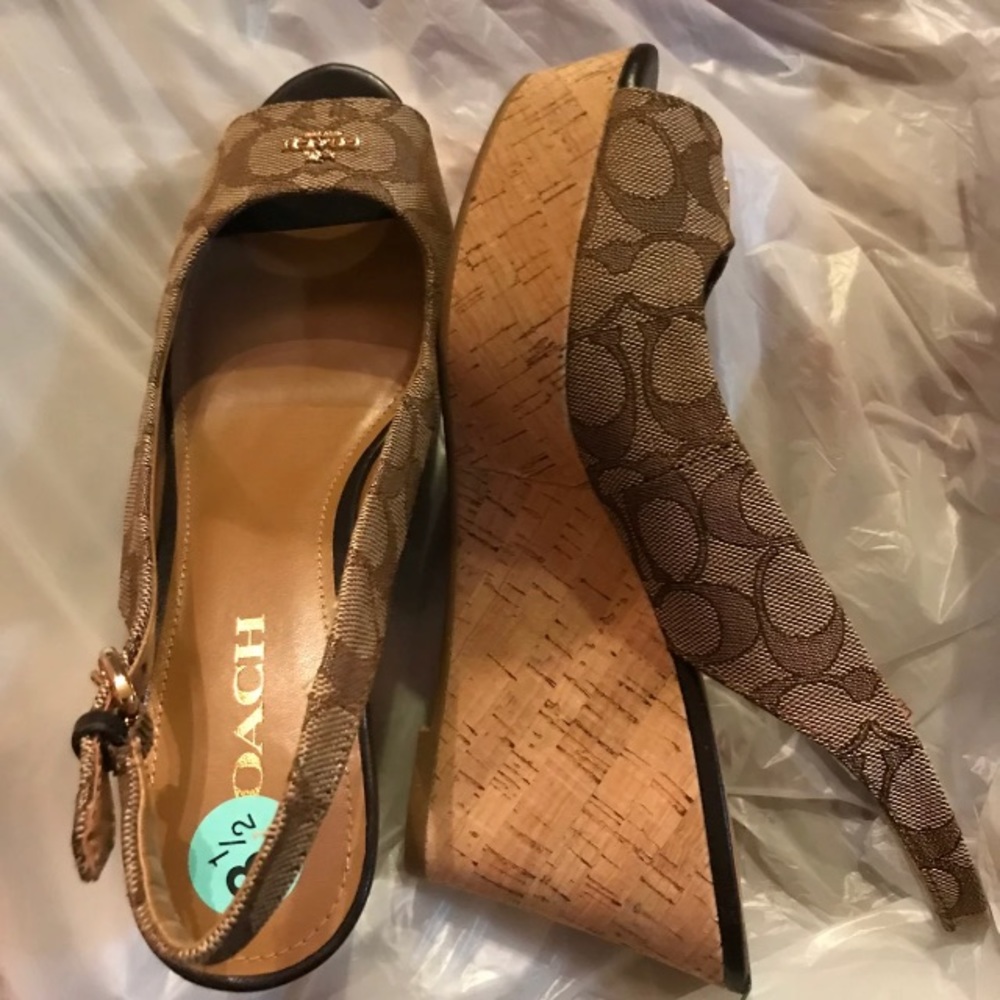 Coach Ferry Jack Style
100% Authentic